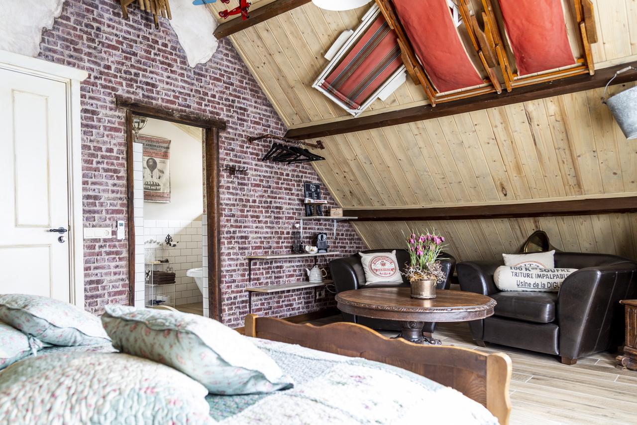 Bed and Breakfast De Vrolijcke Bosmuis Bergeijk Exterior foto